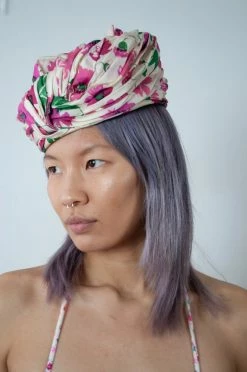 Vintage 1960s Saks Fifth Avenue Floral Silk Hat HATS