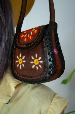 Vintage Mini Tooled Leather Purse 9 Vintage Mini Tooled Leather Purse