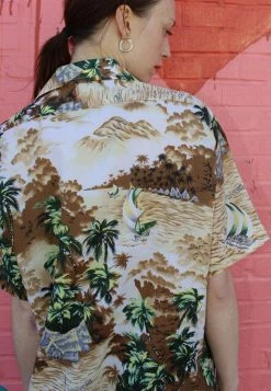 Vintage 60s Landscape Hawaiian-Style Shirt TOPS