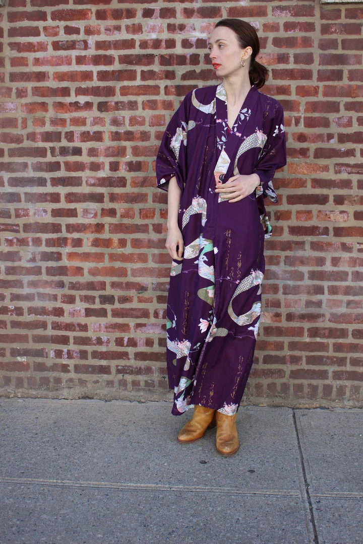 Vintage LOUNGE WEAR Japanese Floral Robe 4 Vintage LOUNGE WEAR Japanese Floral Robe