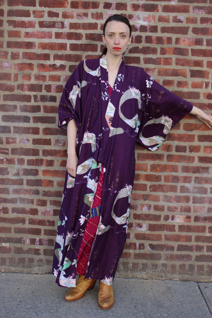 Vintage LOUNGE WEAR Japanese Floral Robe 5 Vintage LOUNGE WEAR Japanese Floral Robe