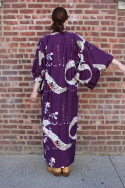 Vintage LOUNGE WEAR Japanese Floral Robe 11 Vintage LOUNGE WEAR Japanese Floral Robe