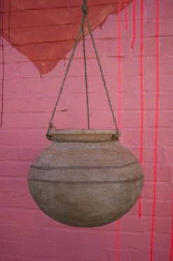 FENG SWAY Large Hanging Plant Urn 6-7