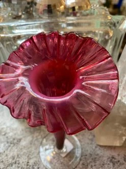 Vintage Swung Ruffle Fuschia Vase