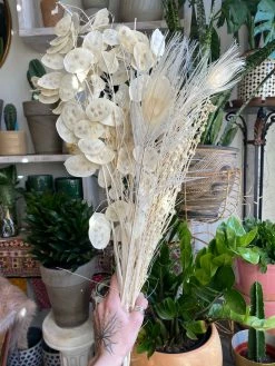 Feng Sway Exclusive Angel Bouquet