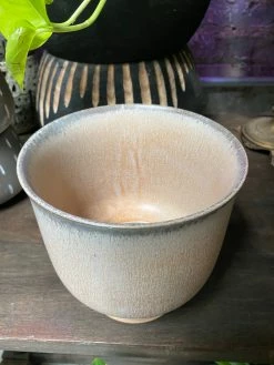 Feng Sway Minimalist Stoneware Pot