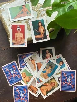 FENG SWAY Rare Models Of All Nations Playing Cards