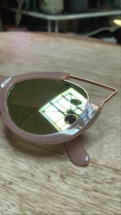 Feng Sway SUNGLASSES Mirrored Futuristic Cat Eye Sunnies
