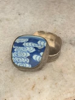 Feng Sway GIFTS Trippy Blue Trinket Box