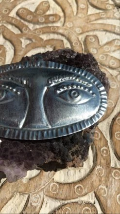 Feng Sway Seeing Eye Tin Milagro GIFTS