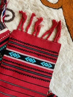 Vintage Frank’s Moms Woven Table Rug ALL HOME DECOR + ODDITIES