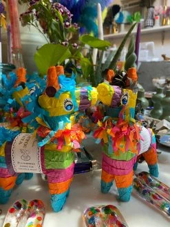 Feng Sway FUN Mini Tabletop Piñata