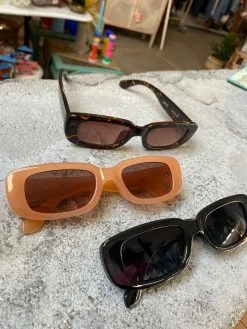 Feng Sway Thicc Square Sunnies