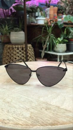 Feng Sway Sleek Black Cat Eye Sunnies SUNGLASSES