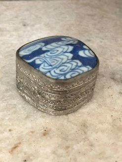 Feng Sway GIFTS Trippy Blue Trinket Box