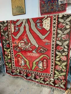 Feng Sway Exclusive South American Rose Kiss Wool Rug