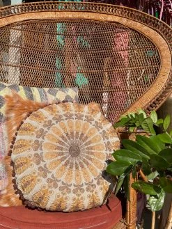 FENG SWAY ALL HOME DECOR + ODDITIES Old World Floral Fringe Round Pillow