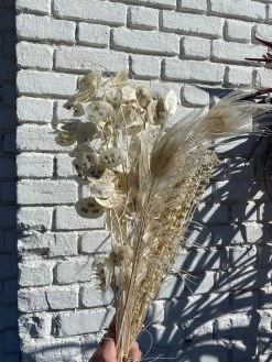 Feng Sway Exclusive Angel Bouquet