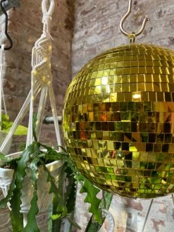 Feng Sway FUN GOLD Garden Disco Ball