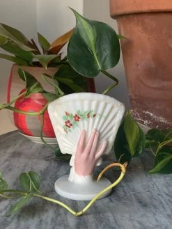 FENG SWAY GIFTS 40s Hand Holding Fan Vase